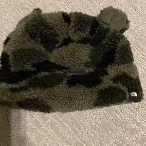 North face camo hat bear